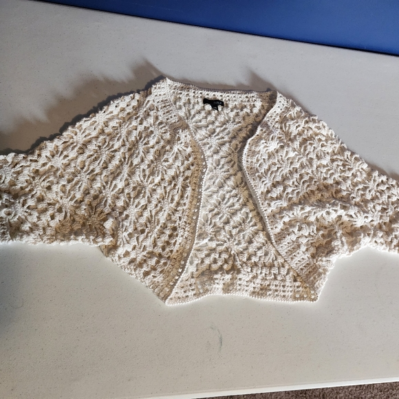 A.n.a crocheted vest - Picture 1 of 3